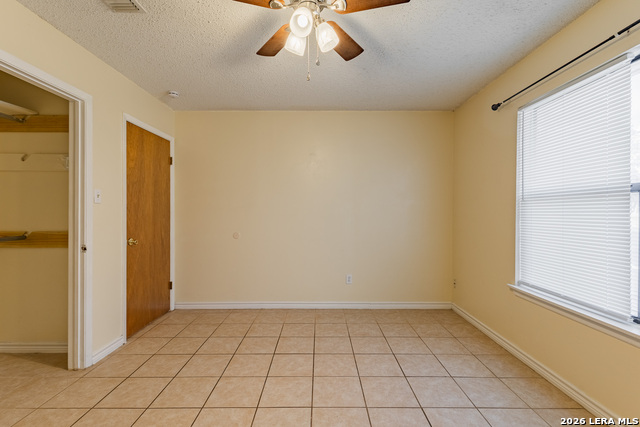 933 Avenue B Property Photo 17