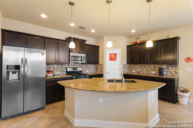 5722 Sweetwater Way Property Photo 7