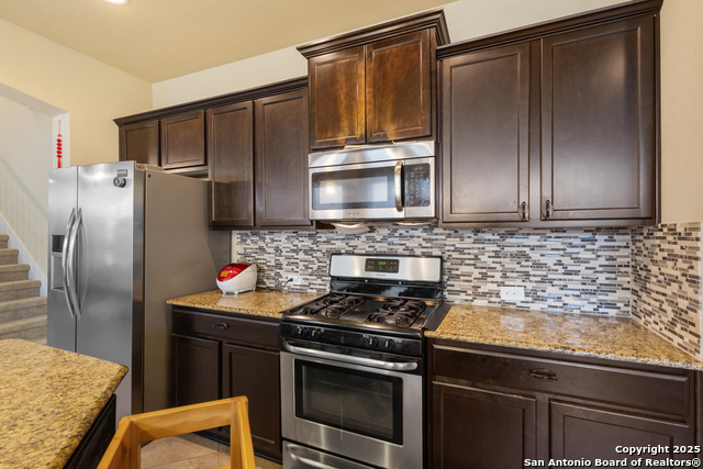 5722 Sweetwater Way Property Photo 8