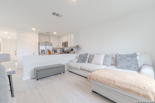 5043 Botanic Trl Property Photo 5