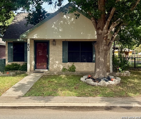 602 N 2nd St Property Photo 1