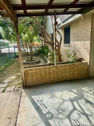 602 N 2nd St Property Photo 17