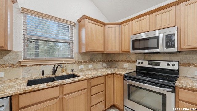 160 Champions Blvd Property Photo 24
