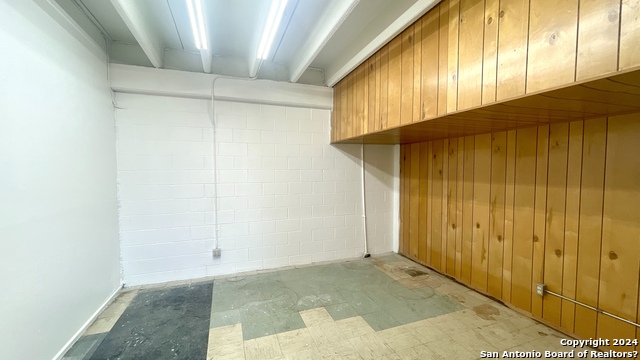 7031 Ray Bon Dr Property Photo 14
