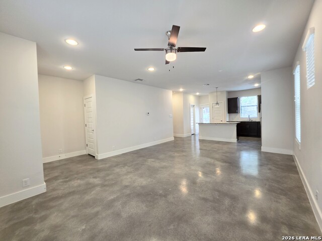 200 Melrose Pl Property Photo 4