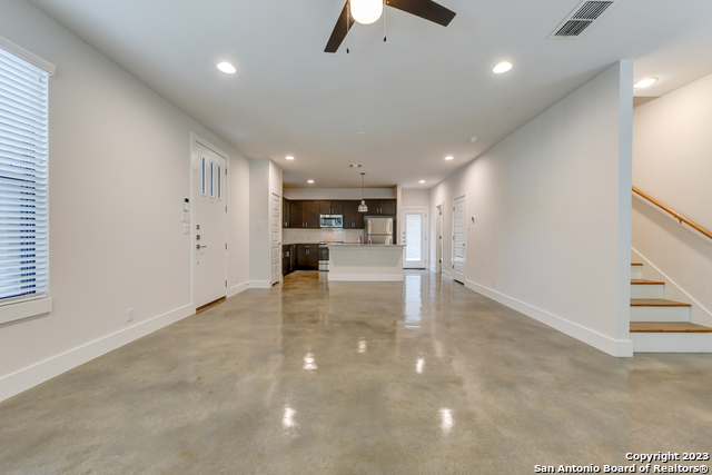200 Melrose Pl Property Photo 7