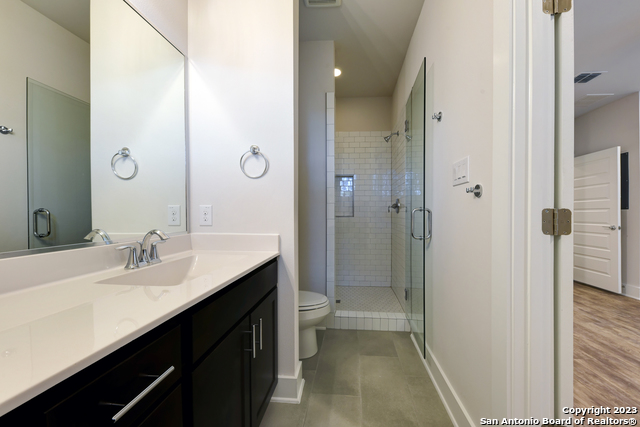 200 Melrose Pl Property Photo 12
