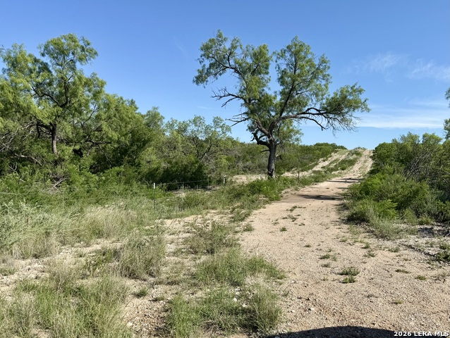 7096 N Us Highway 277 Property Photo 3