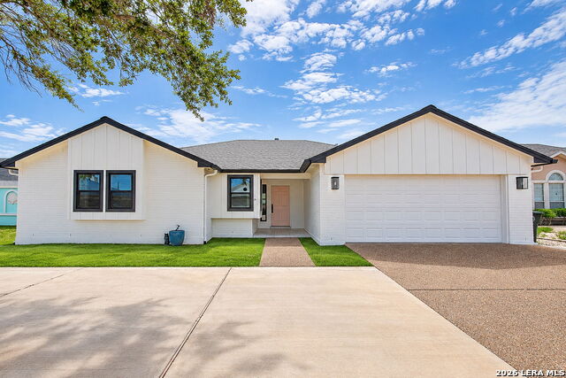 13845 Doubloon St Property Photo 3