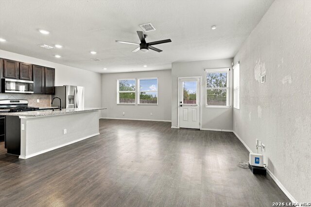 5106 Sandstone Way Property Photo 3