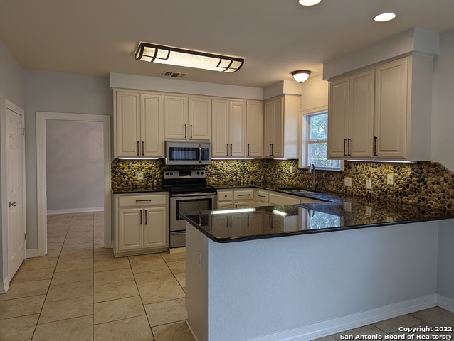 25110 Flying Arrow Property Photo 7