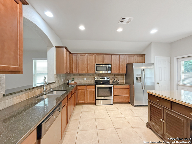 4096 Cherry Tree Property Photo 9