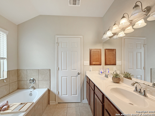 4096 Cherry Tree Property Photo 14