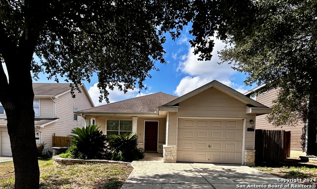7411 NEBULA VLY Property Photo 1