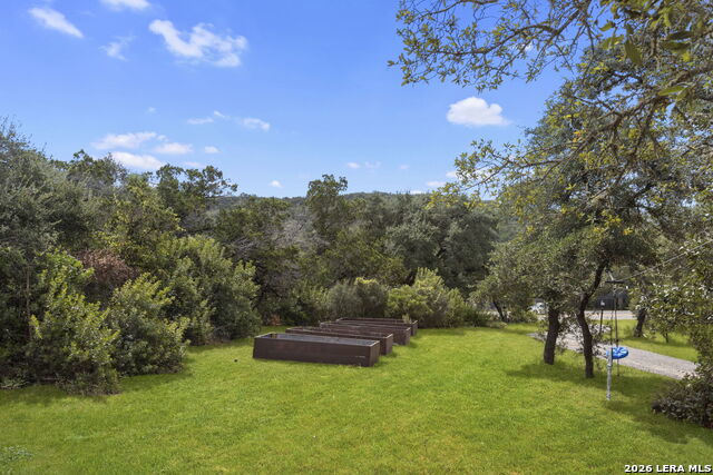 2502 Park Road 37 Property Photo 2