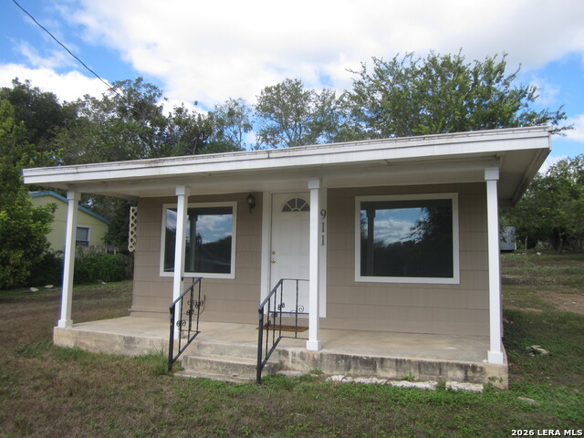 911 Cypress Property Photo 1