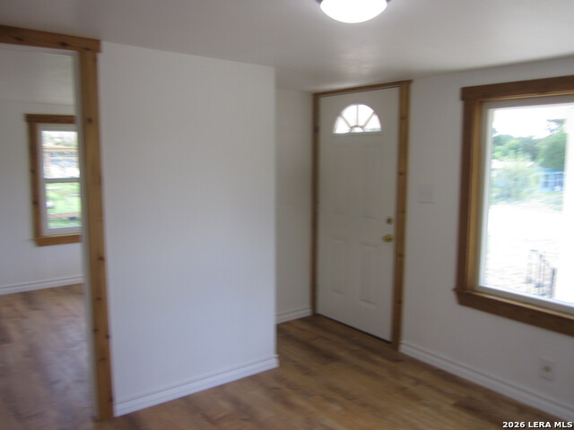 911 Cypress Property Photo 5