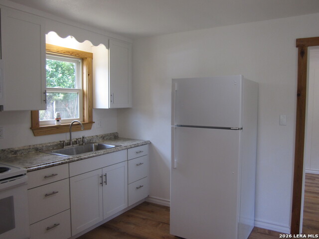 911 Cypress Property Photo 15