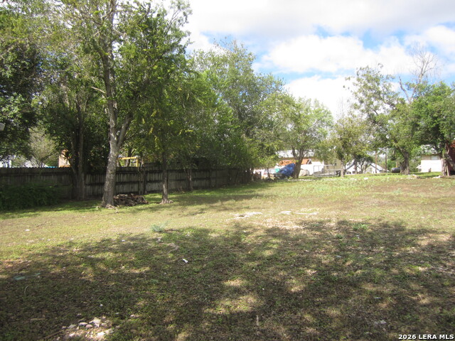 911 Cypress Property Photo 27
