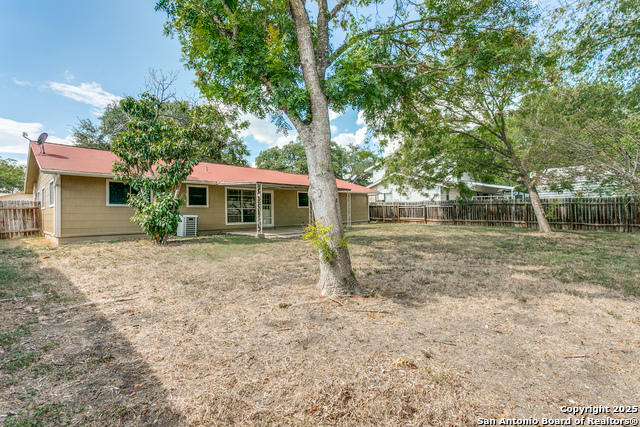 8010 Lake Frst Property Photo 25