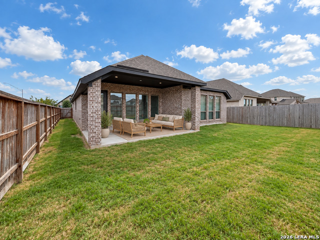 116 Spanish Oak Property Photo 12