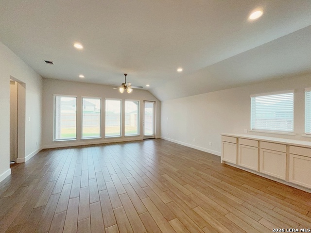 116 Spanish Oak Property Photo 14