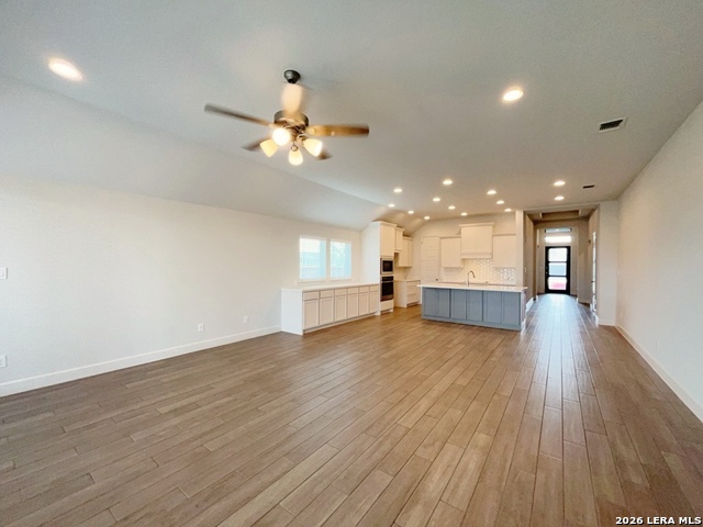 116 Spanish Oak Property Photo 16