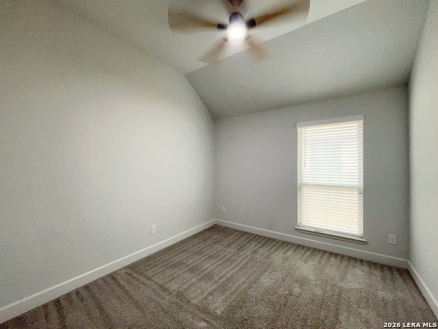 116 Spanish Oak Property Photo 35