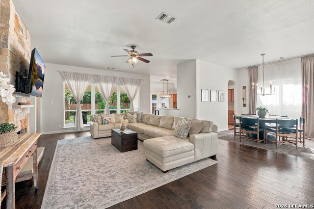 9226 Tyler Oaks Property Photo 4