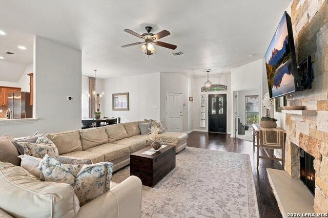 9226 Tyler Oaks Property Photo 6