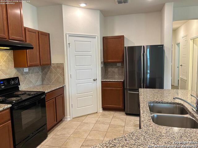 15415 Pine Path Property Photo 7
