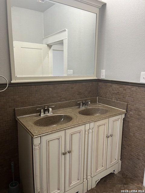 2108 Saunders Ave Property Photo 17