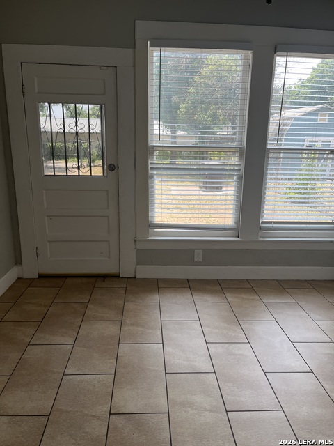 2108 Saunders Ave Property Photo 20