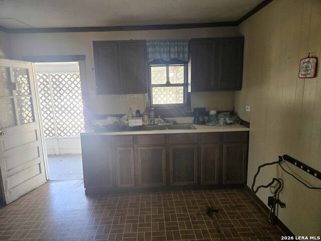 829 E Charco Rd Property Photo 3