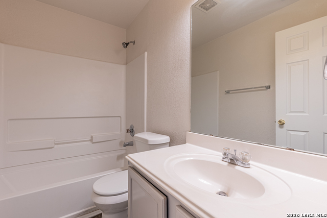 7623 Bismarck Lk Property Photo 6