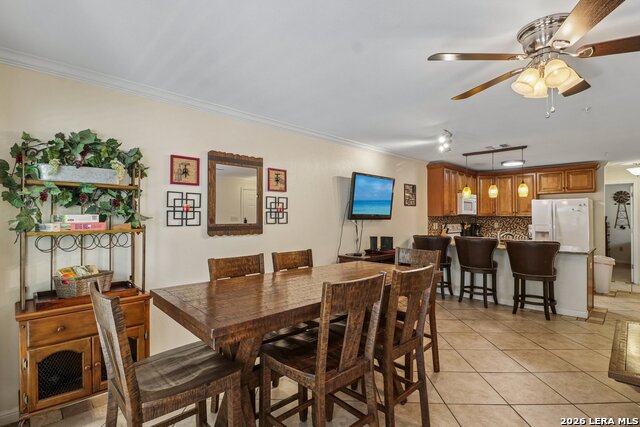 730 E Mather Property Photo 6
