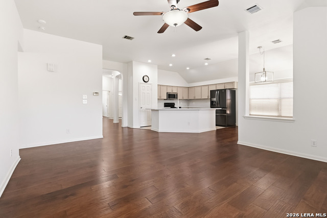 24922 Crescent Trce Property Photo 5