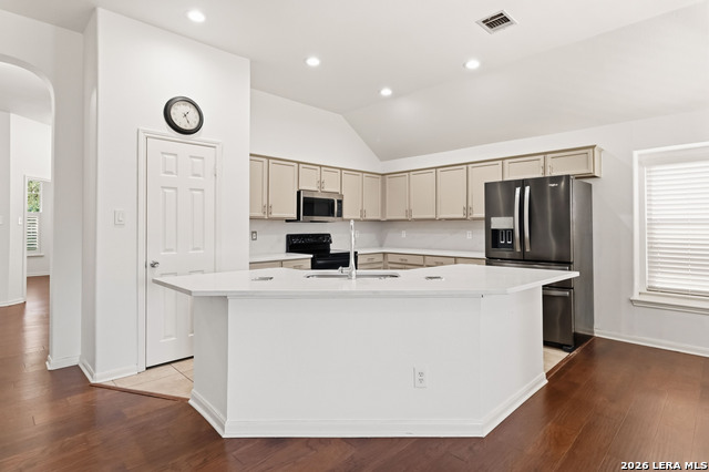 24922 Crescent Trce Property Photo 6
