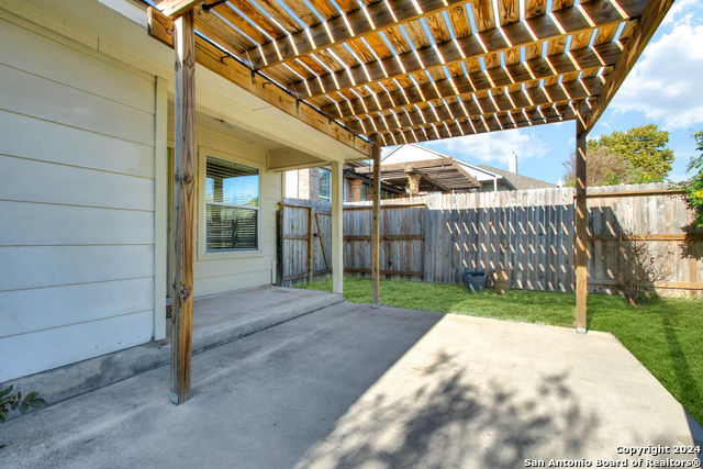 24922 Crescent Trce Property Photo 33