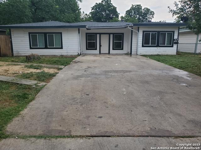 862 Clower Property Photo 1