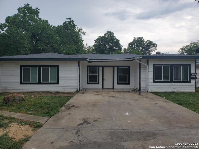 862 Clower Property Photo 2