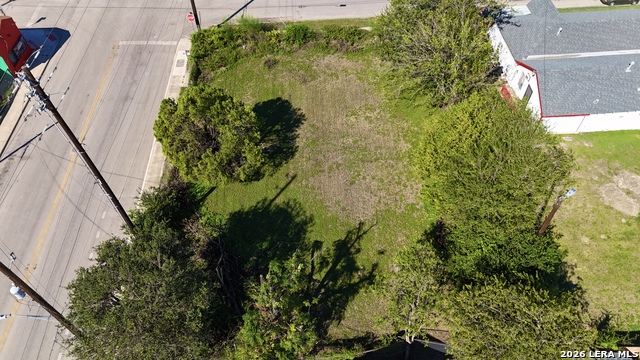 1753 W Poplar Property Photo 7
