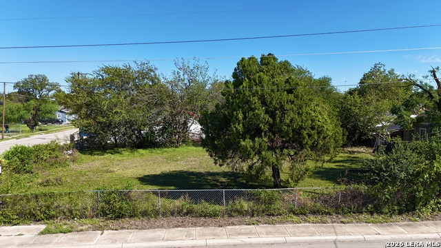 1753 W Poplar Property Photo 11