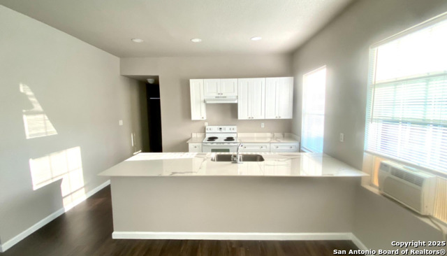 330 Princeton Property Photo 7