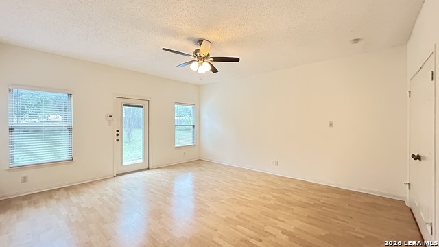 2203 Opal Creek Dr Property Photo 29