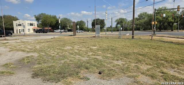 3211 Roosevelt Ave Property Photo 6