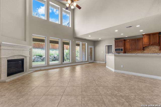 13418 Palatine Hl Property Photo 4