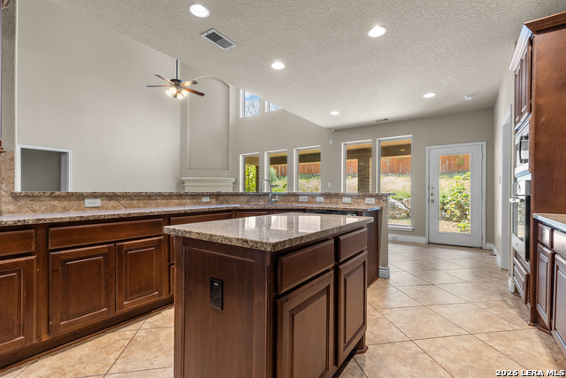 13418 Palatine Hl Property Photo 11
