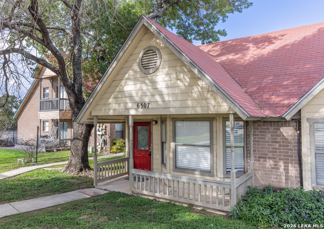 6307 Windsor Castle Property Photo 3