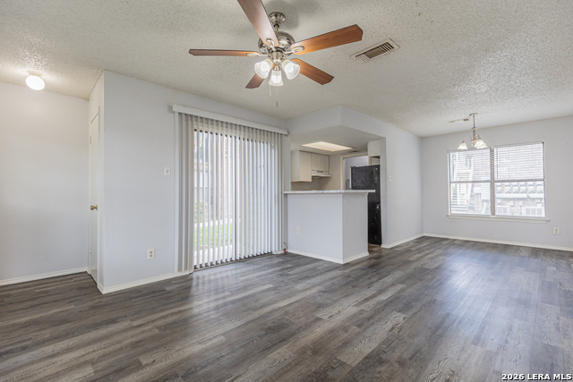 6307 Windsor Castle Property Photo 6